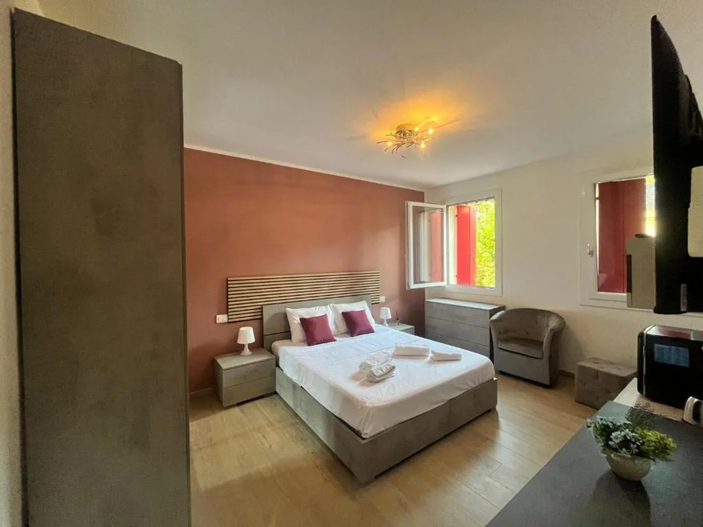 Camera Matrimoniale con Bagno Privato — Casa Laguna Escape