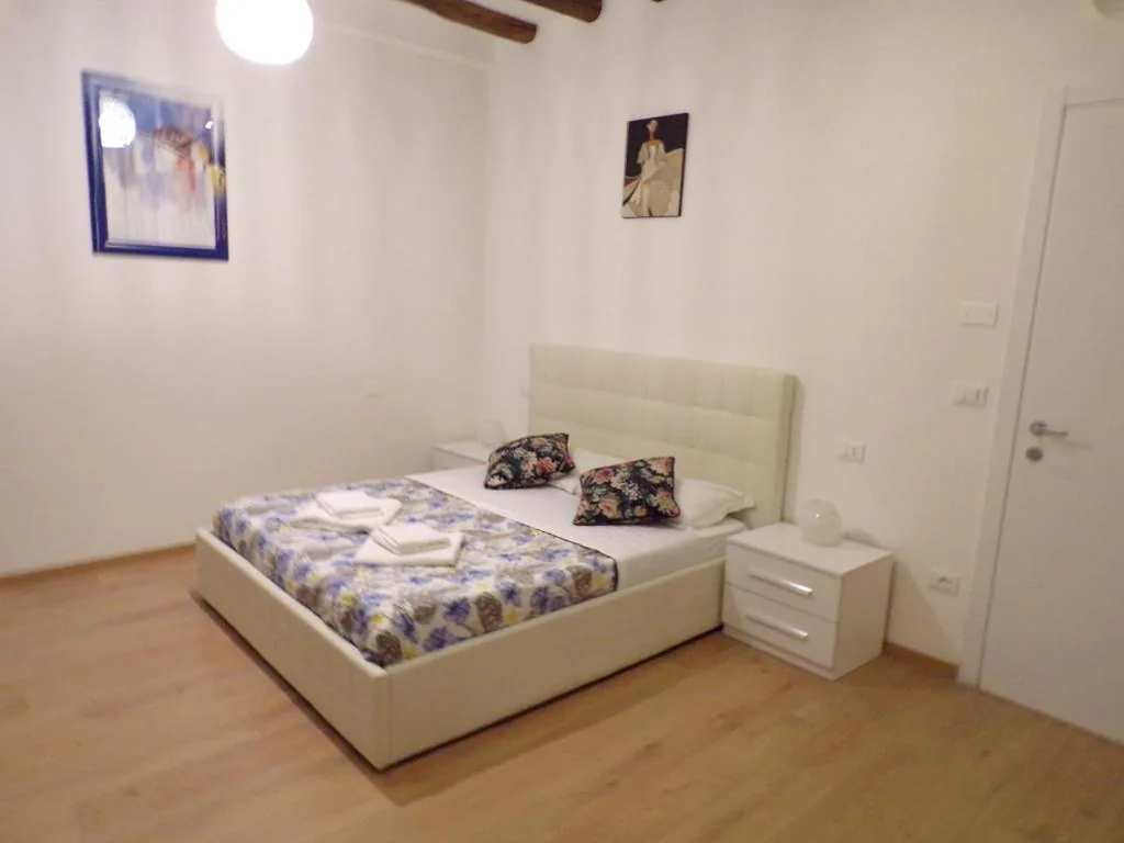 Double Room with Private Bathroom — Casa Venier