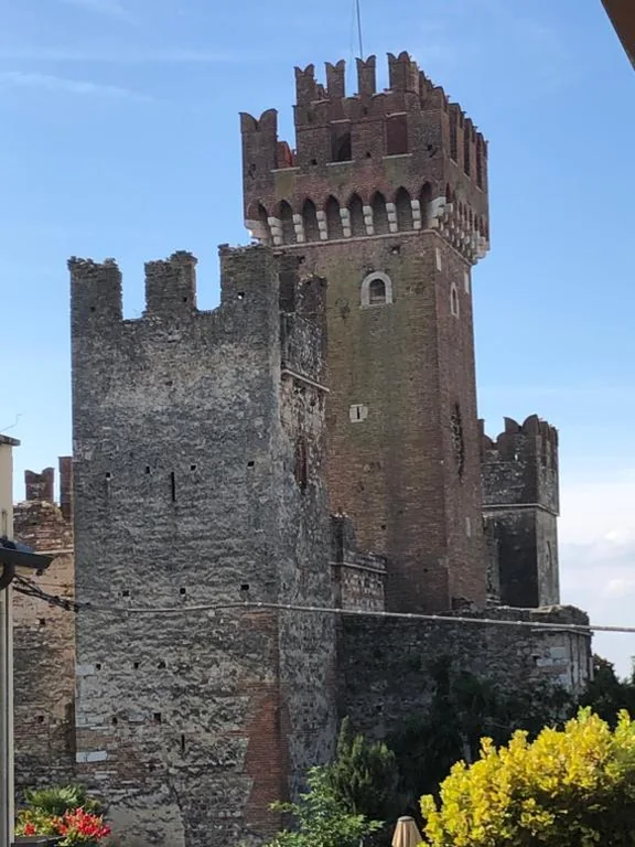 Camera Matrimoniale con Bagno Privato — Castello Centro Storico