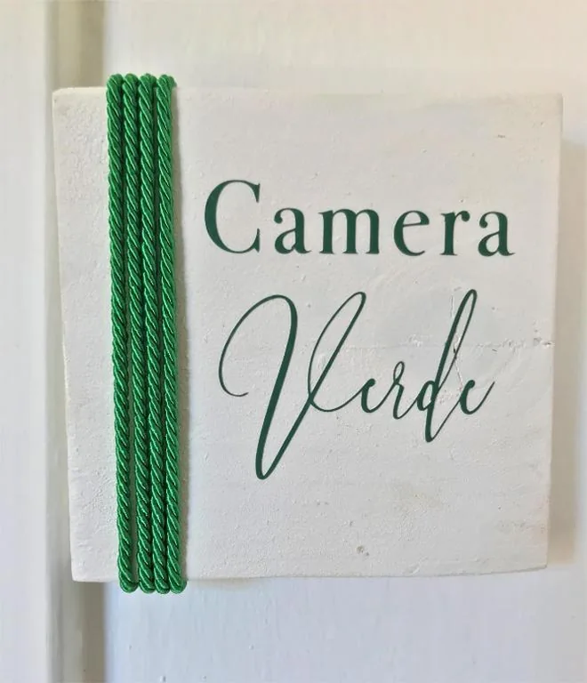 Camera Matrimoniale con Bagno Privato — Corte Colori