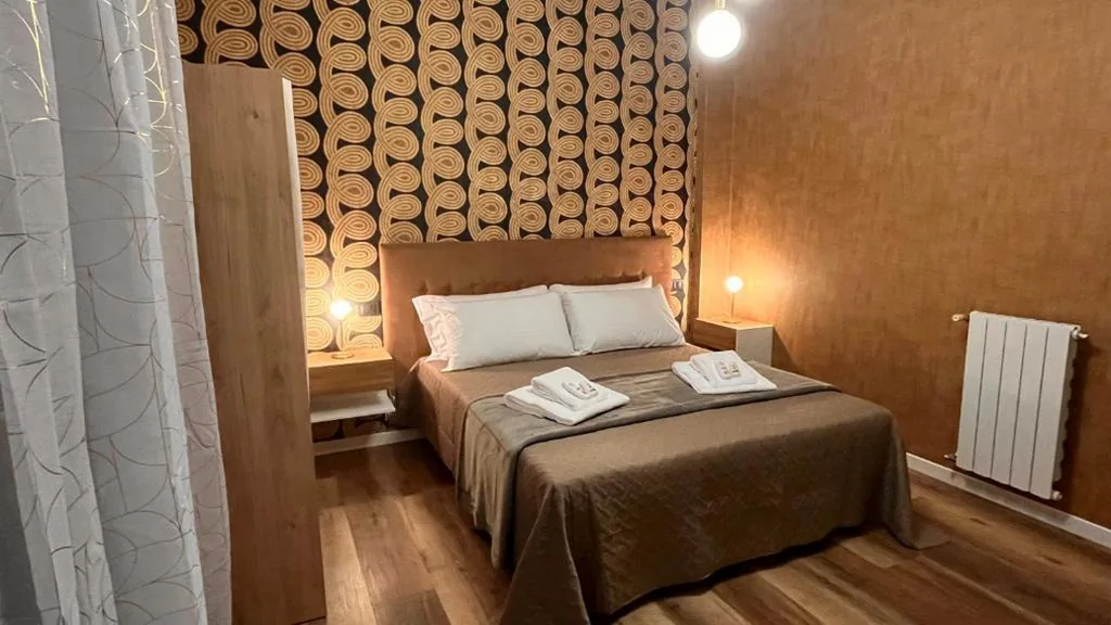 Camera Matrimoniale con Bagno Privato — La Casa di Rita