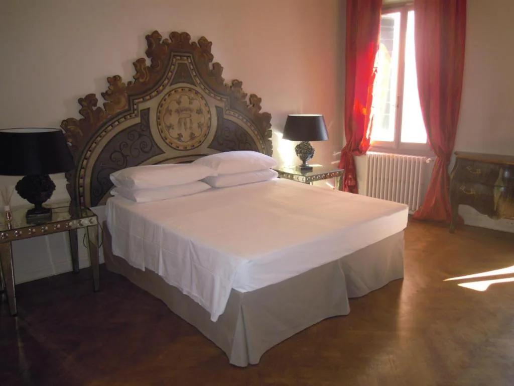Camera Matrimoniale con Bagno Privato — La Residenza 818