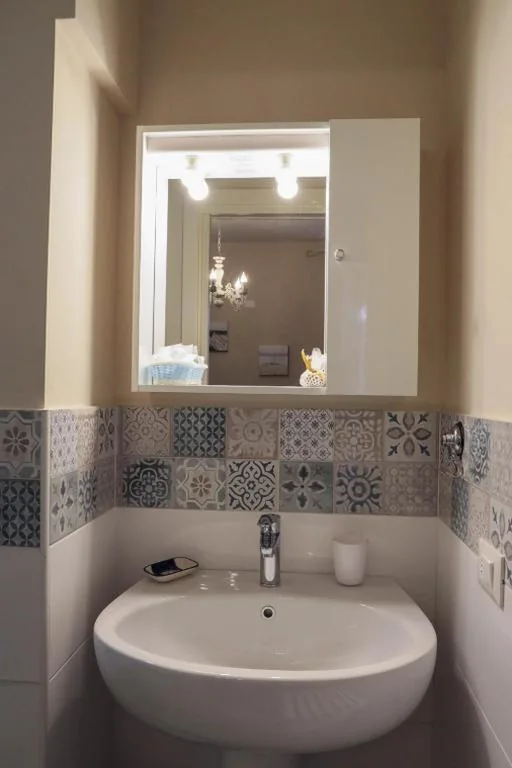 Double Room with Private Bathroom — Le Finestre sul Borgo Rooms