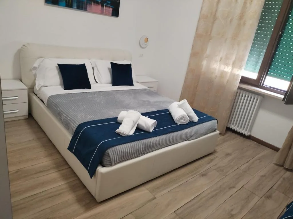 Camera Matrimoniale con Bagno Privato — Nuova fiera camera