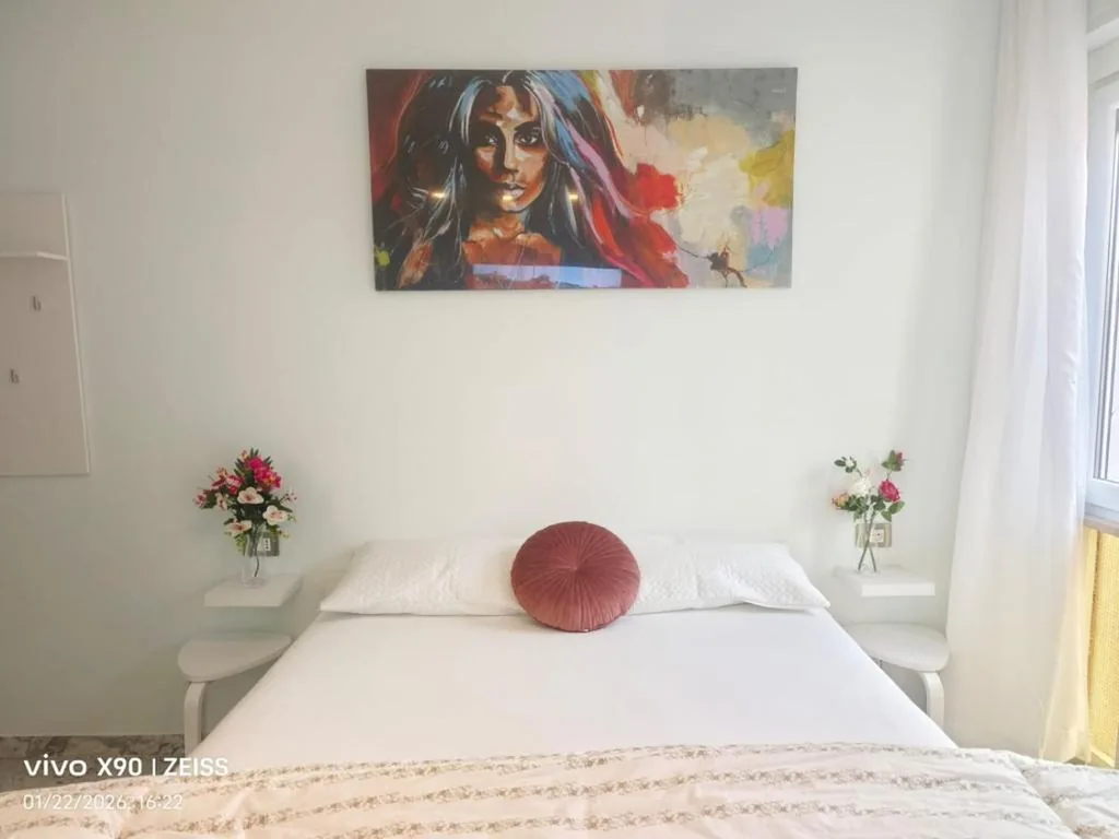 Double Room with Private Bathroom — Om House Venezia