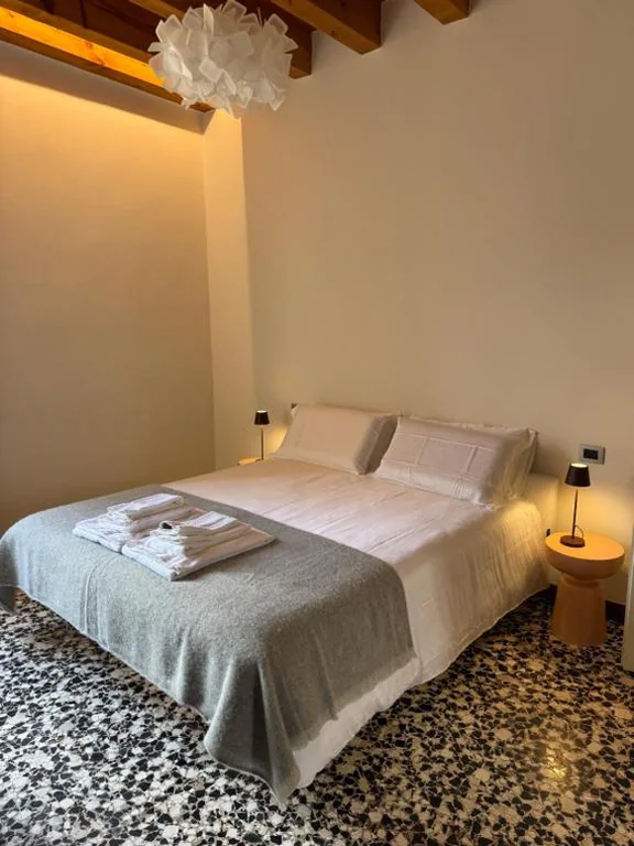 Double Room with Private Bathroom — Palazzo Marinali Guest House