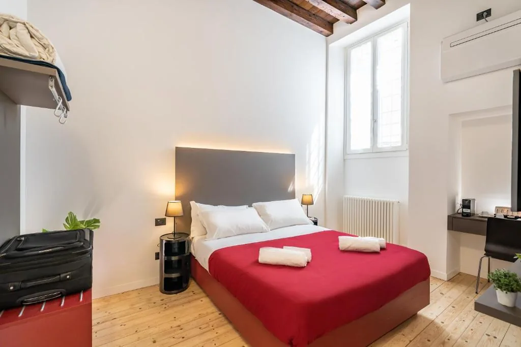 Camera Matrimoniale con Bagno Privato — Residenza Girardi