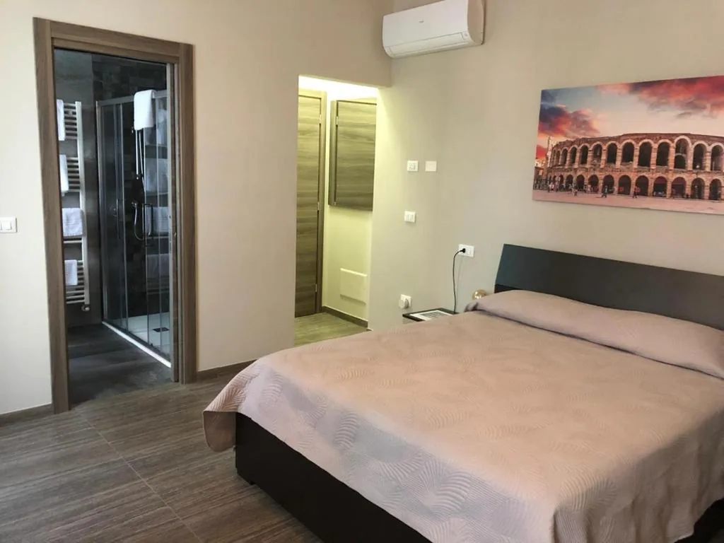 Double Room with Private Bathroom — Residenza Grazioli