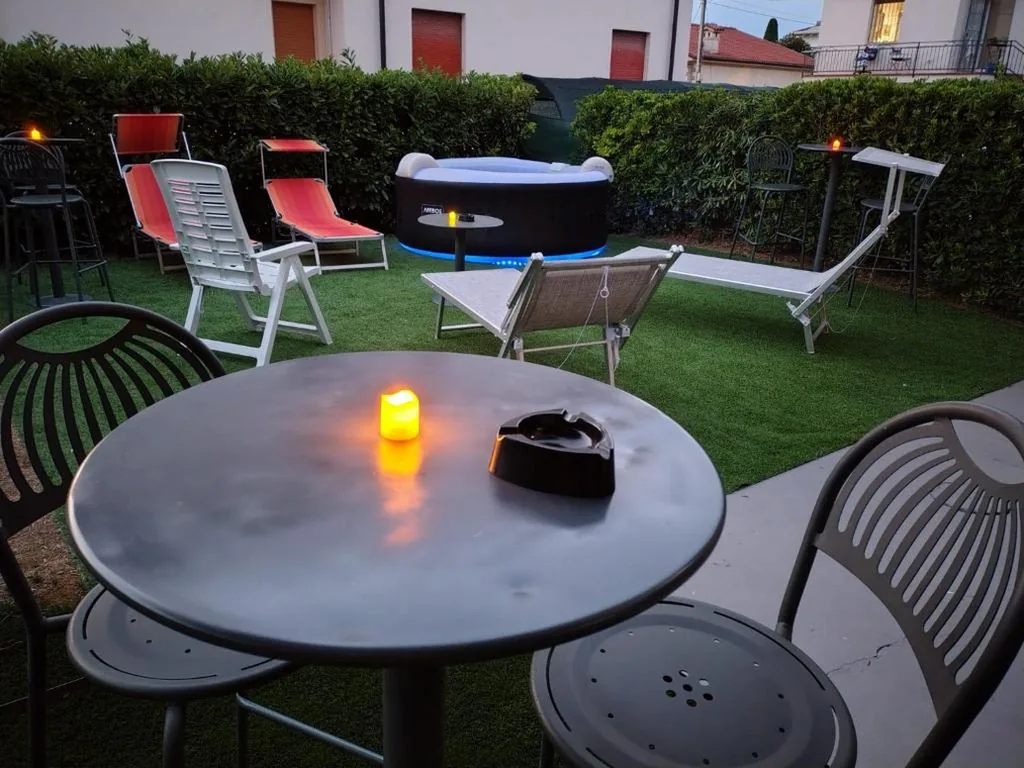 Double Room with Private Bathroom — Residenza Le Rose FREE BIKE