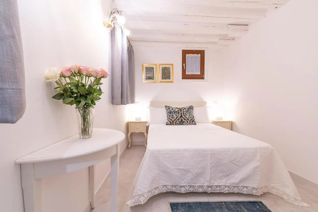 Camera Matrimoniale con Bagno Privato — Residenza San Silvestro
