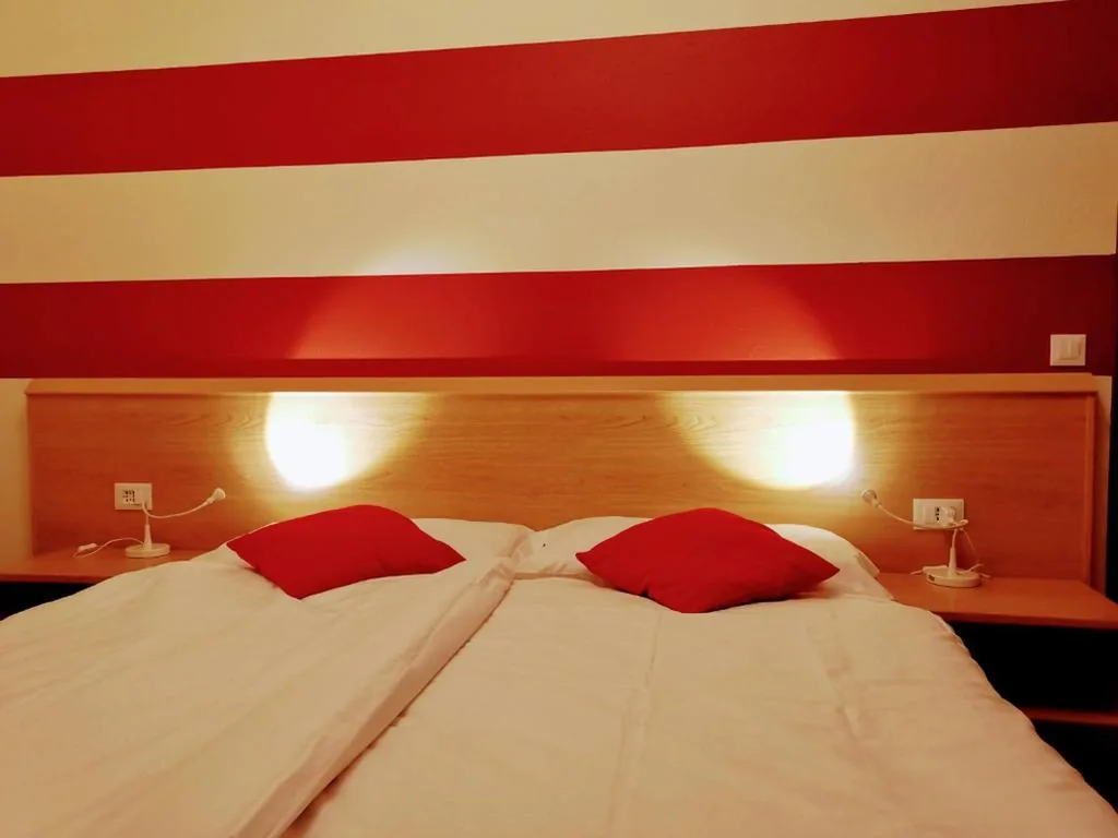Camera Matrimoniale con Bagno Privato — Ristorante Le Rasole