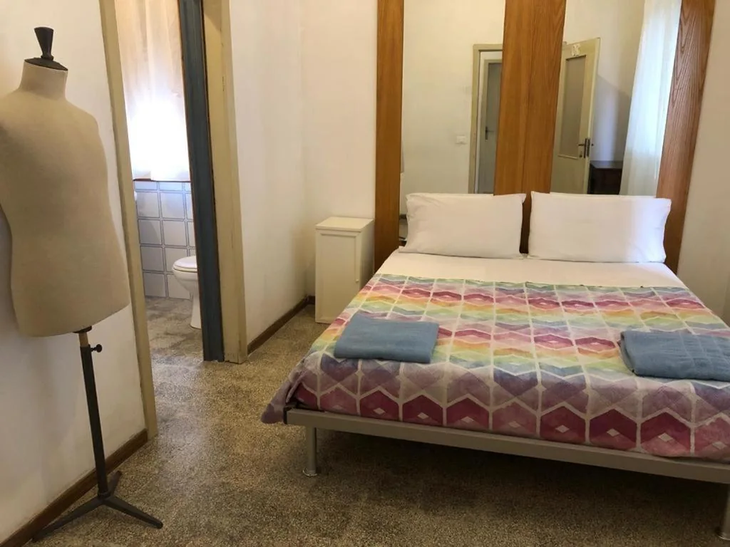 Double Room with Private Bathroom — Venice Treviso Airport Bed