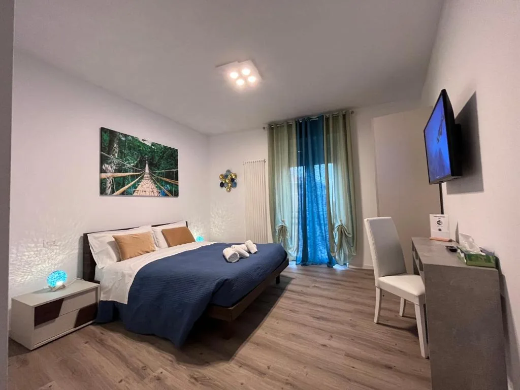 Double Room with Private Bathroom — verona rooms 109