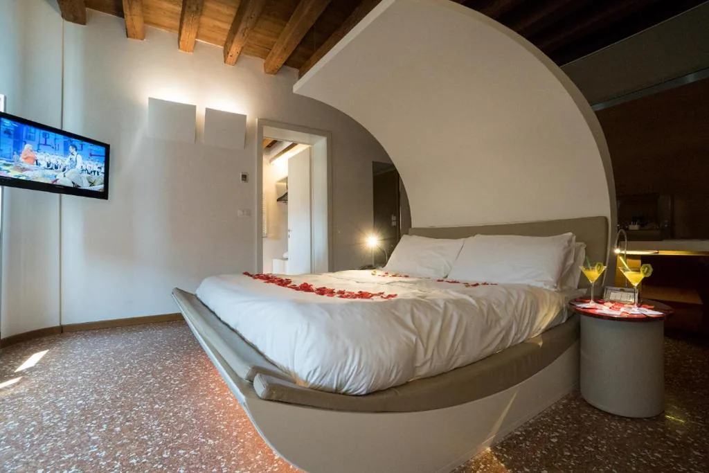 Double Room with Private Bathroom — Villa Veneta-Ca’ Sabbioni Venezia