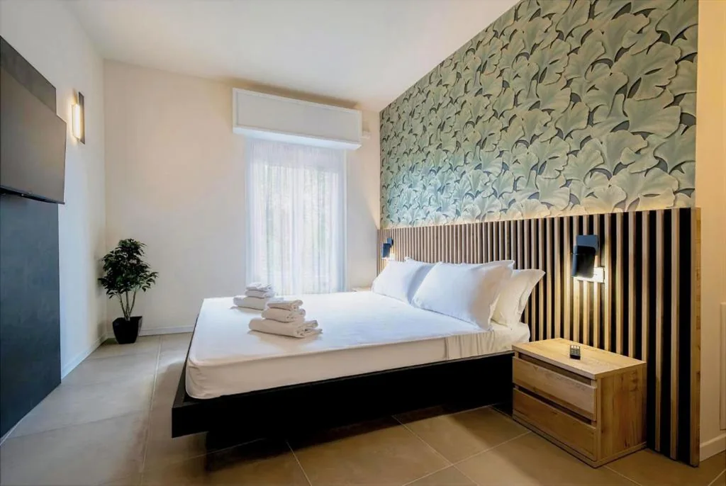 Camera Matrimoniale con Balcone — ApartmentsArena – Capuleti Collection Rooms