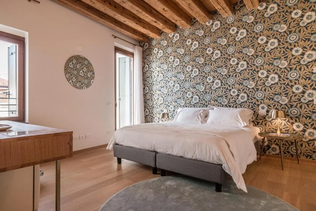 Double Room with Balcony — Blooms Botanical Rooms