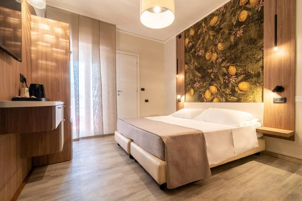 Double Room with Balcony — Continental B&B City Hotel