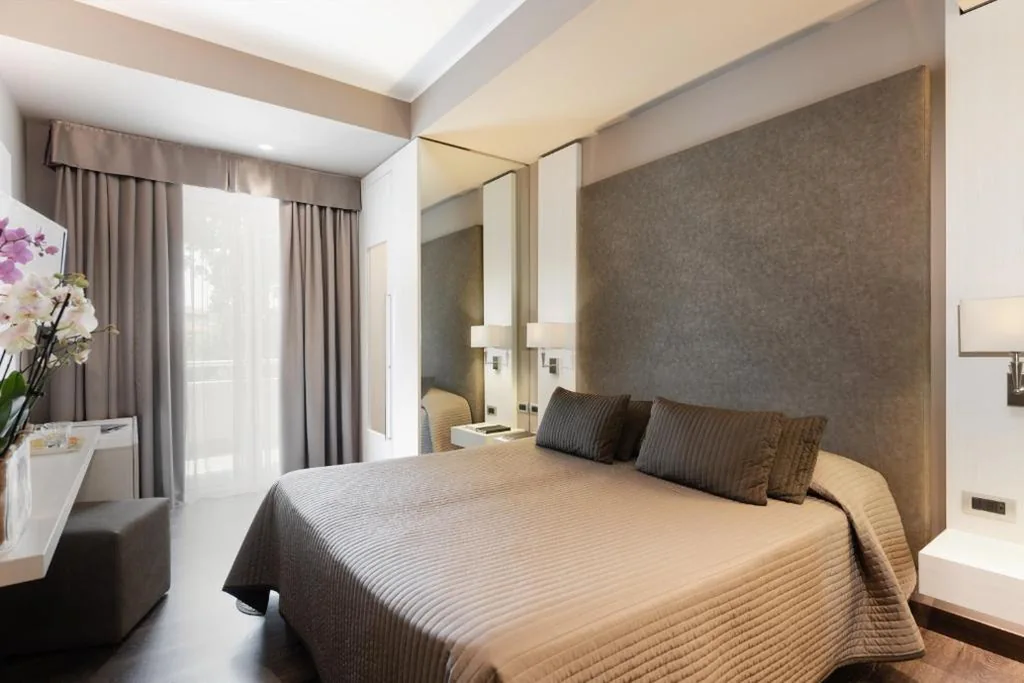 Double Room with Balcony — Hotel Giulietta Romeo