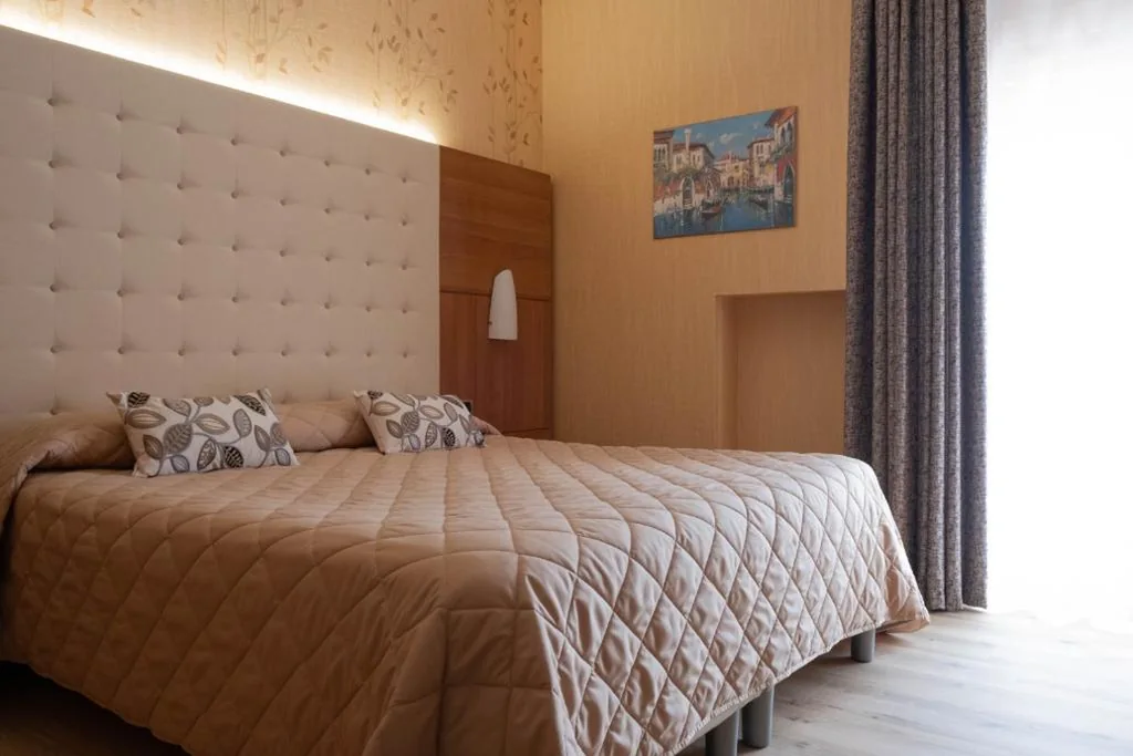 Double Room with Balcony — Hotel Vela D’oro ***S