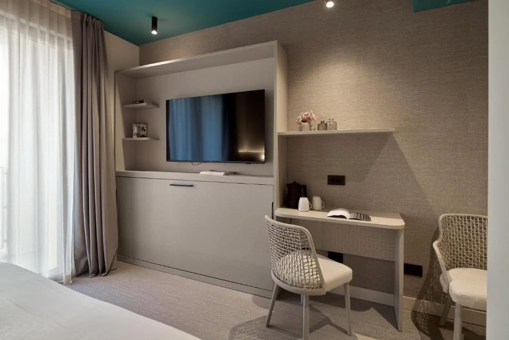 Double Room with Balcony — WANDERLUST HOTEL & APARTMENTS – SUITE & SPA – Bardolino, Lago di Garda – Verona