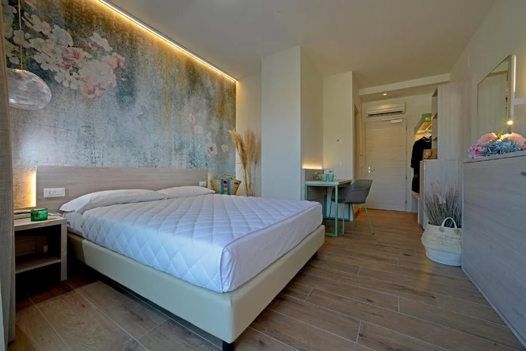 Camera Matrimoniale con Letto Supplementare — Alla Pergola