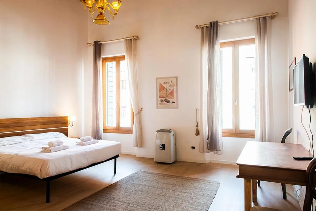 Camera Matrimoniale con Letto Supplementare — Allo Squero