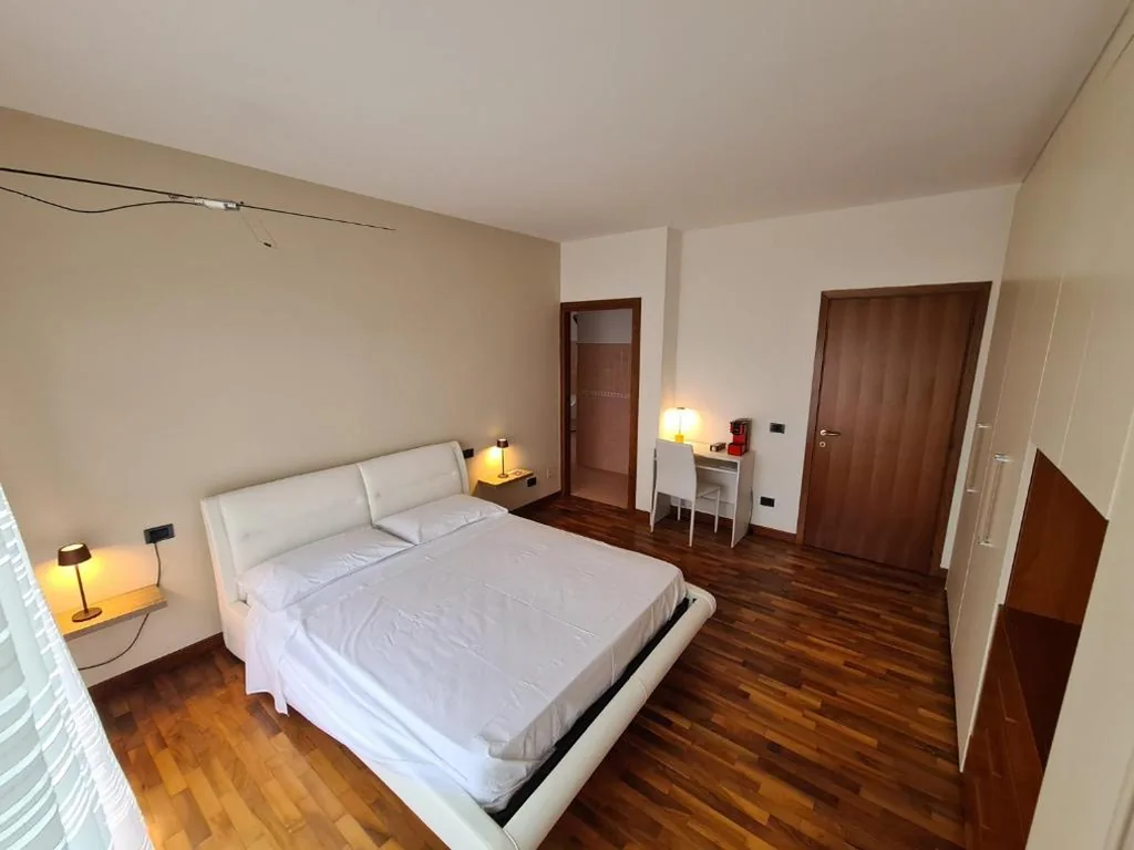 Camera Matrimoniale con Vasca Idromassaggio — Bed & Breakfast Rezzonico