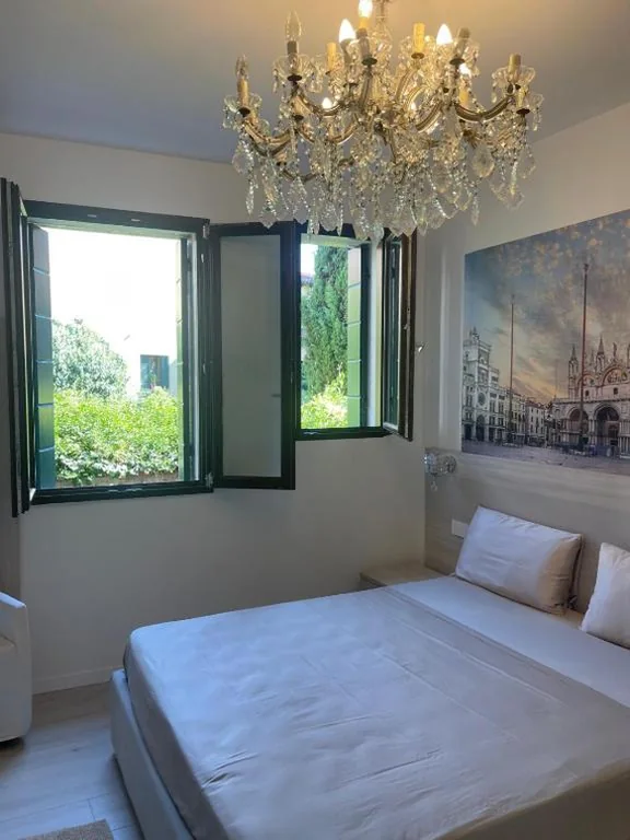Double Room with Garden View — Casa sulla Laguna CASTELLO