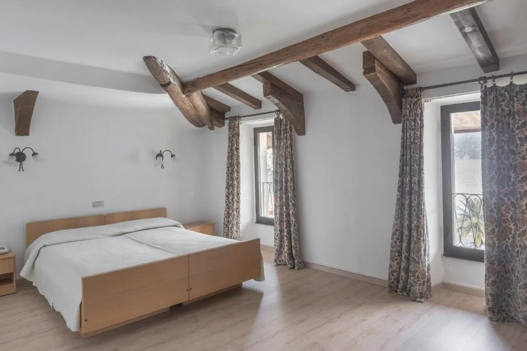 Camera Matrimoniale con Vista Lago — Albergo Bellavista