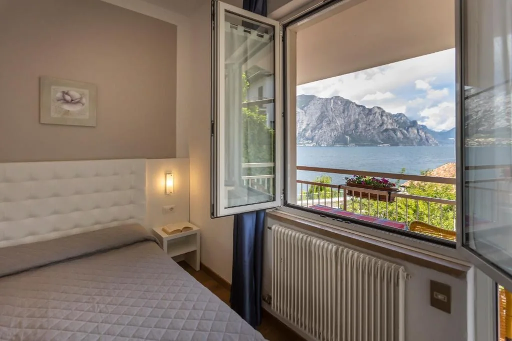 Camera Matrimoniale con Vista Lago — Hotel Al Molino