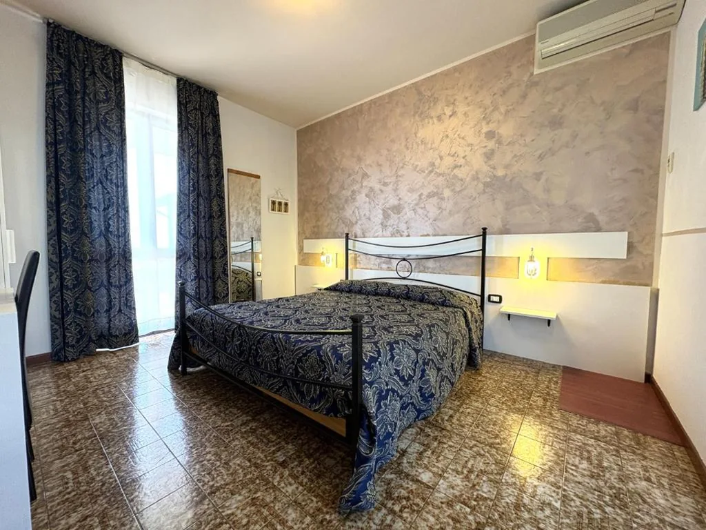 Double Room with Lake View — Hotel Renata