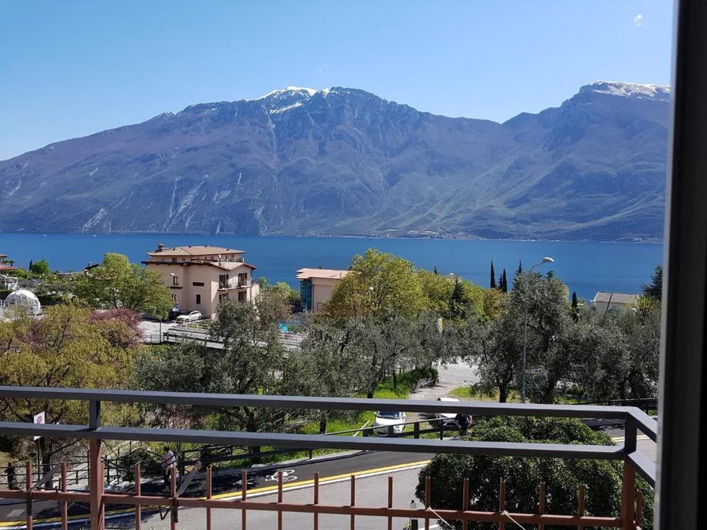Camera Matrimoniale con Vista Lago — Hotel Villa Grazia