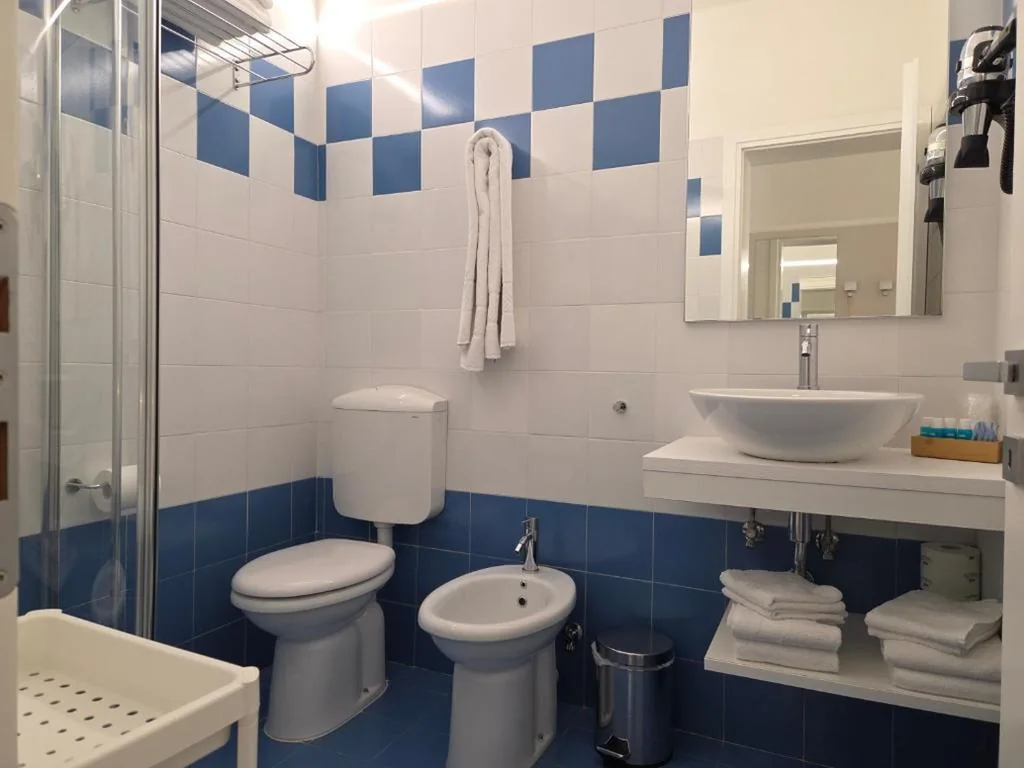Double Room with Sea View — Hotel Lux