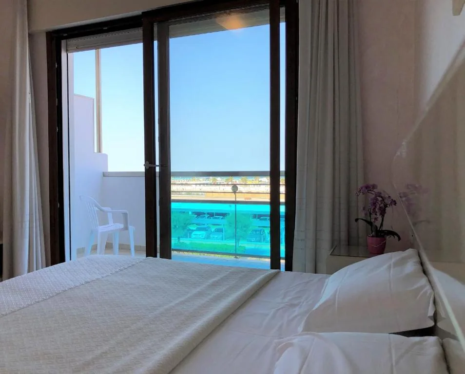 Double Room with Sea View — Hotel Pineta