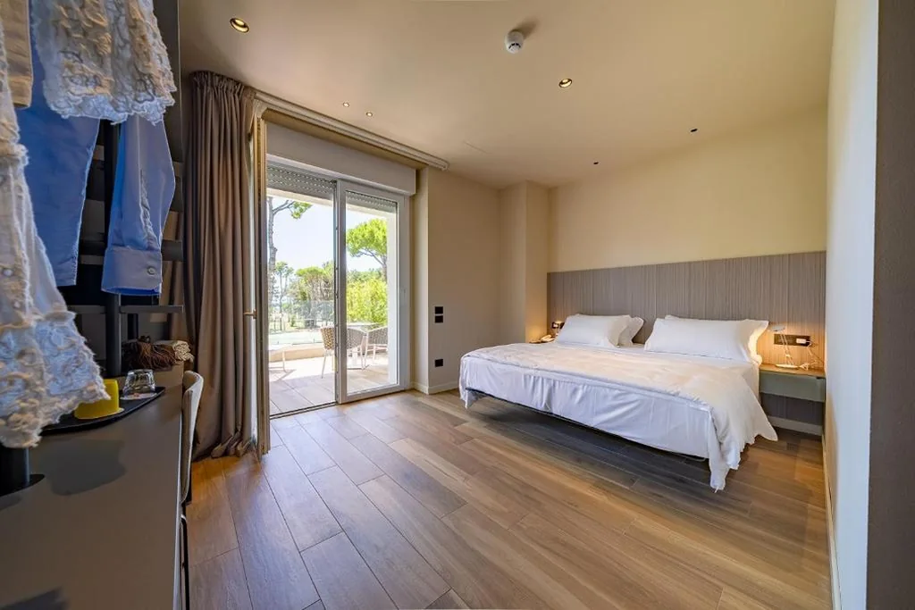 Double Room with Sea View — Il Tridente Hotel