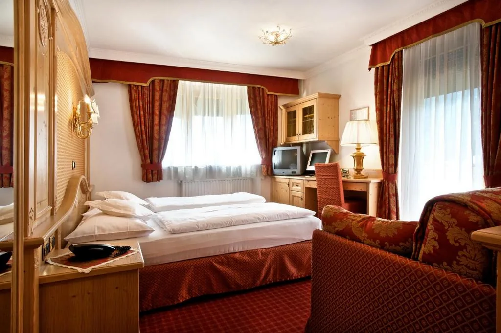 Double Room with Mountain View — B&B Garni Serena