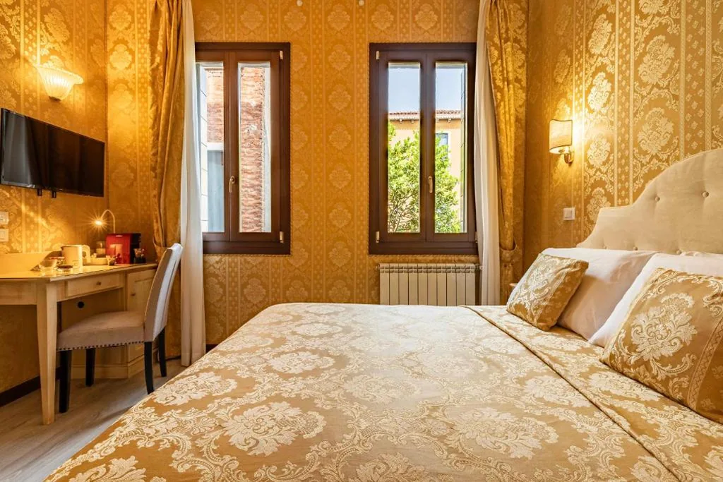 Deluxe Double Room — Cà Beatrice