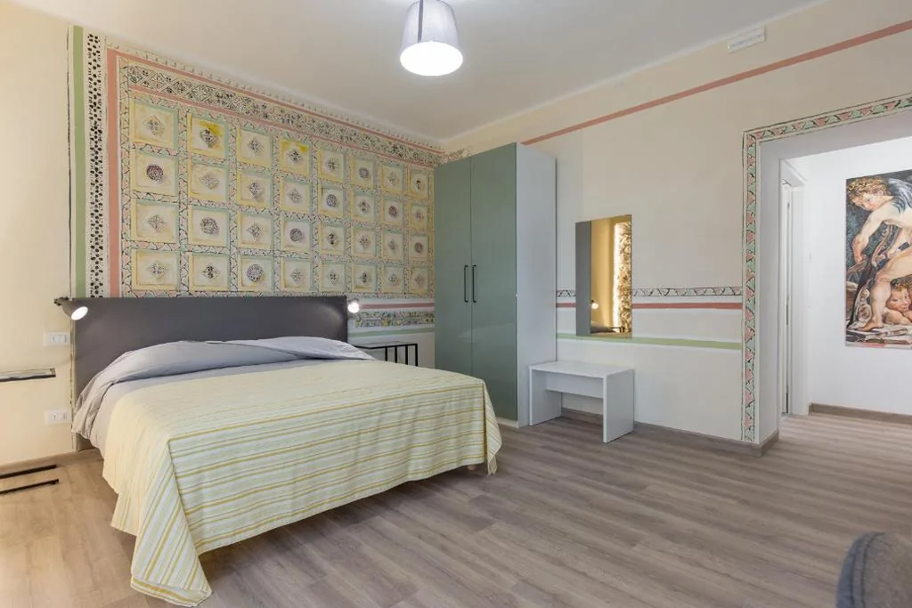 Camera Matrimoniale Deluxe con Balcone — B&B Domus Fluminis