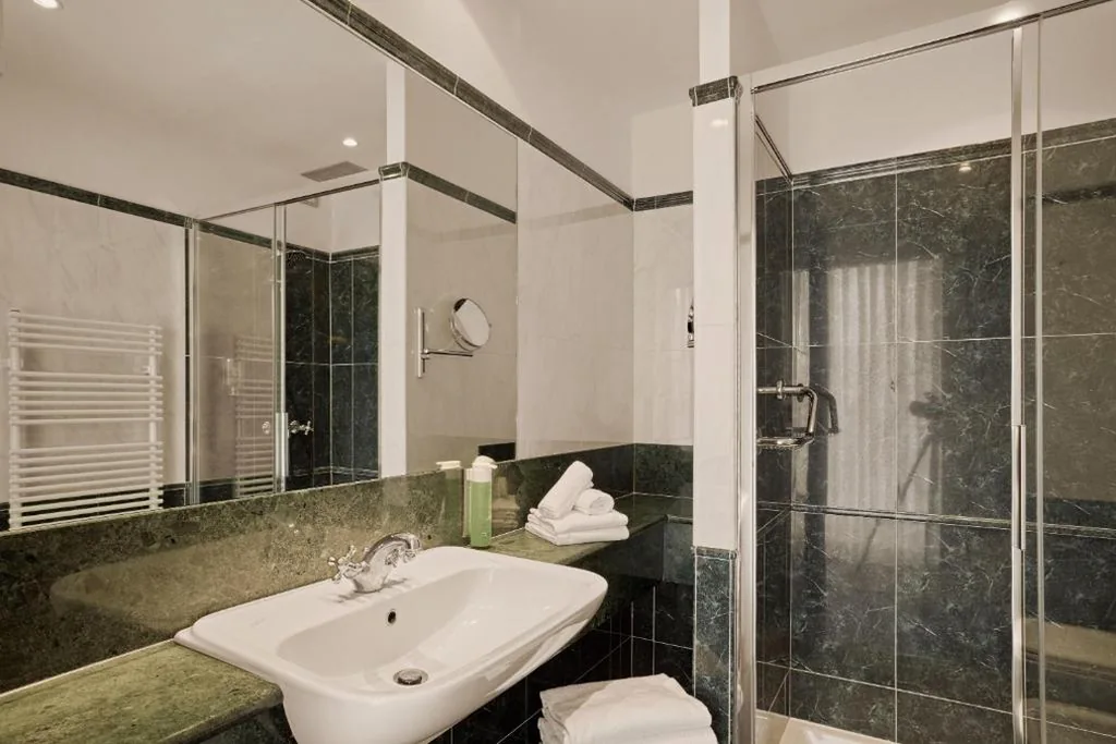 Deluxe Double Room with Balcony — Hotel Le Mura