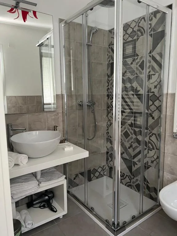 Deluxe Double Room with Balcony — Residenza Ca’ Vittoria