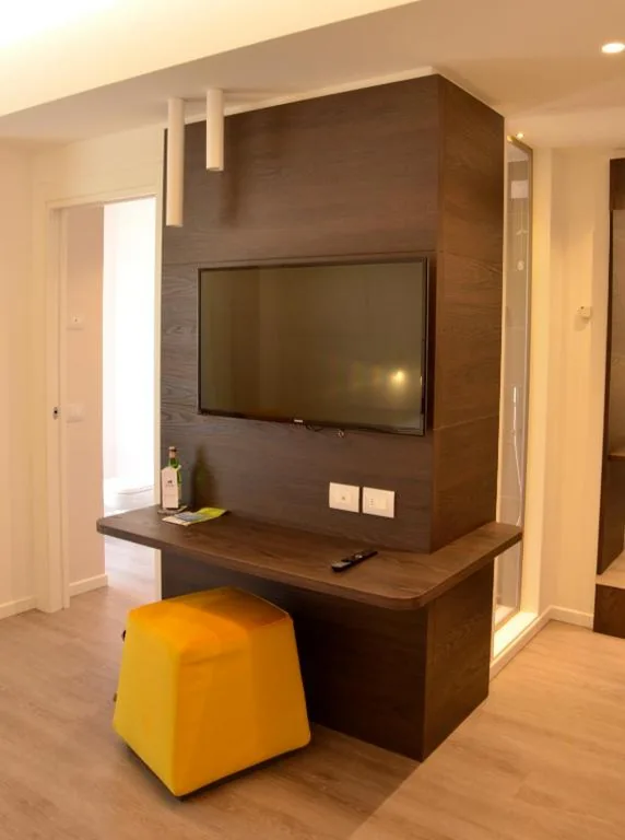 Deluxe Double Room with Balcony — Solho Hotel