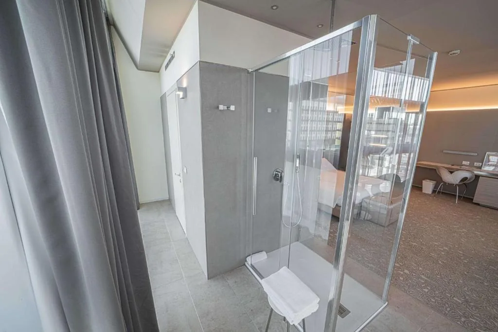 Deluxe Double Room with Shower — Best Western Plus Net Tower Hotel Padova
