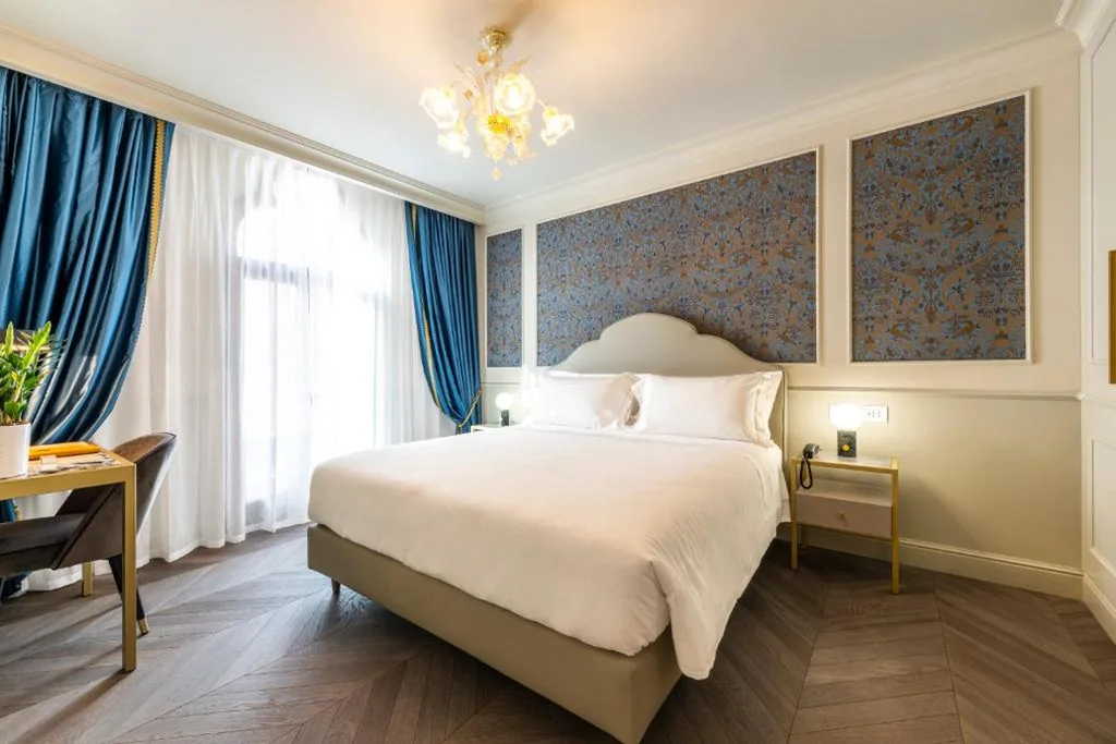Camera Matrimoniale Deluxe con Vista Canale — Hotel Palazzina Sardi