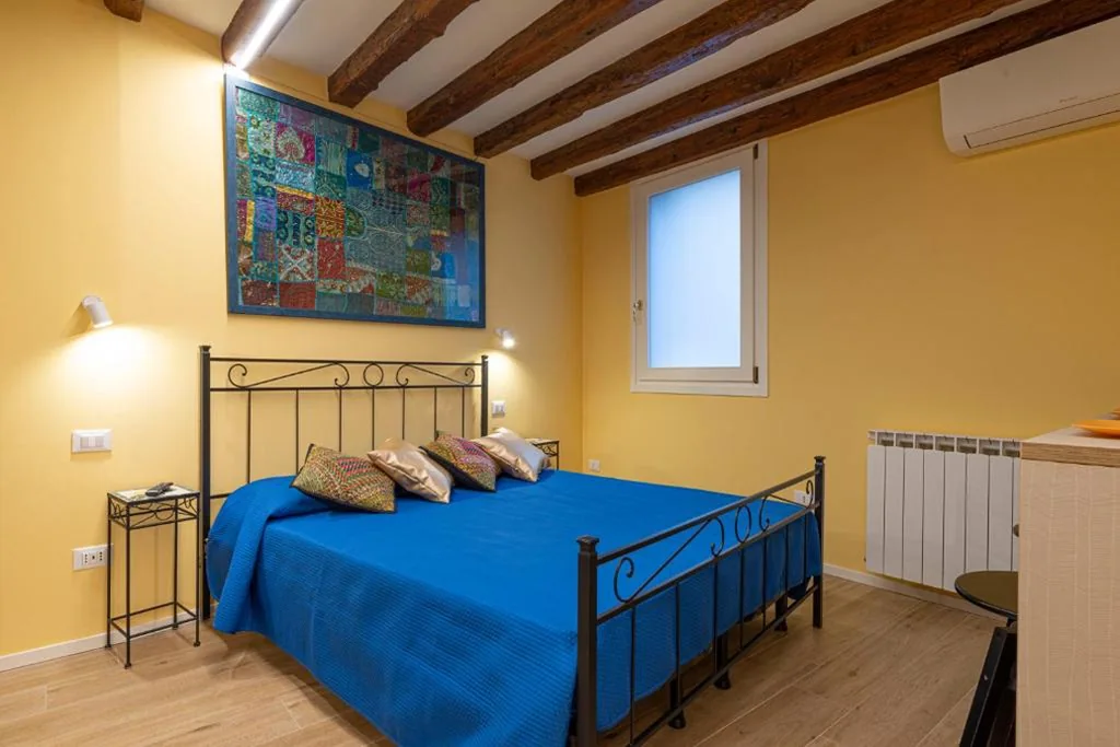 Camera Matrimoniale Deluxe — DELUXE DOUBLE ROOM in VENICE CENTRE
