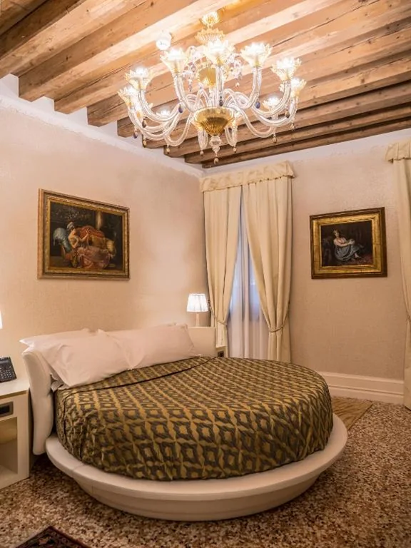 Camera Matrimoniale Deluxe — EGO’ Boutique Hotel – The Silk Road