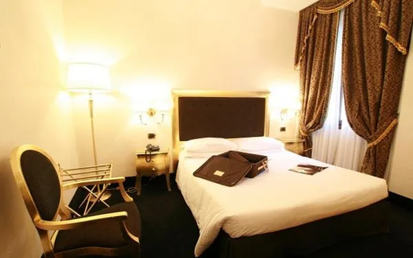 Camera Matrimoniale Deluxe — Hotel Al Ponte Dei Sospiri