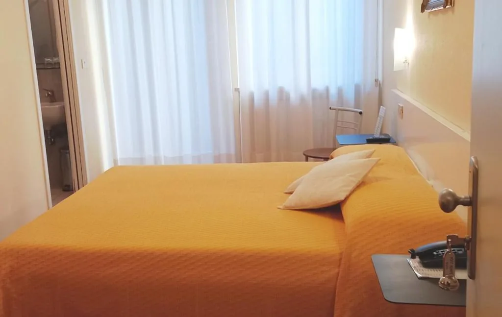Camera Matrimoniale Deluxe — Hotel Santa Lucia