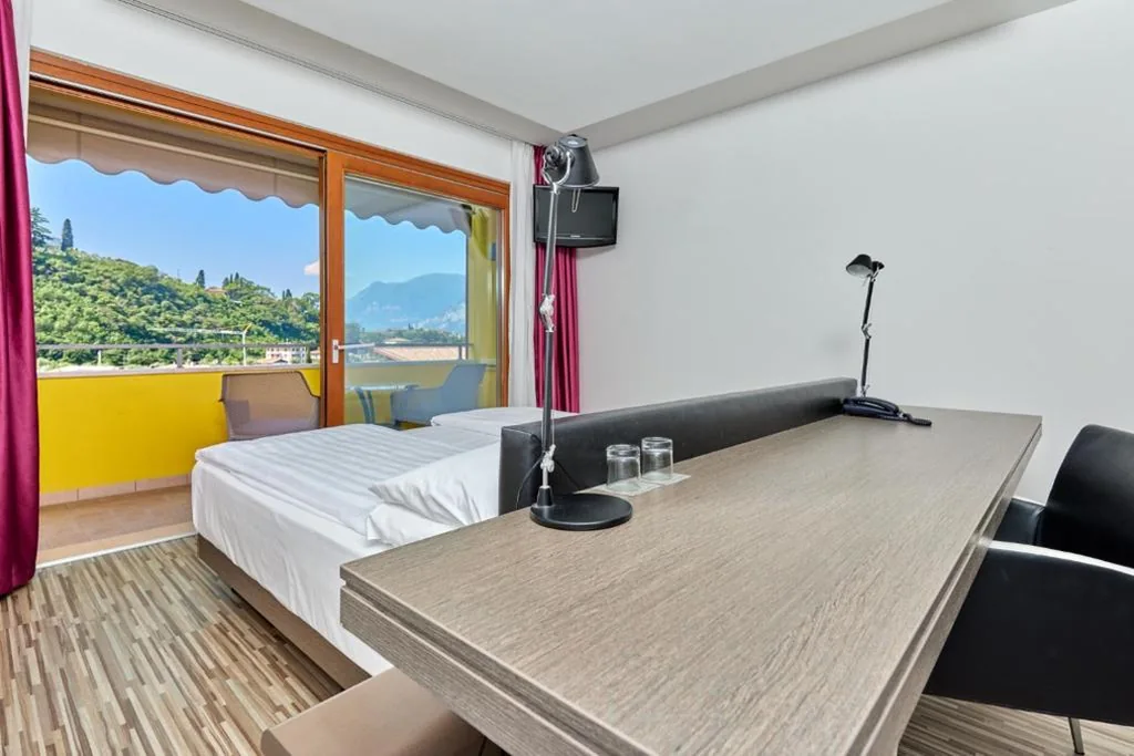 Deluxe Double Room — Hotel Vacanze 2000 – Adults Only