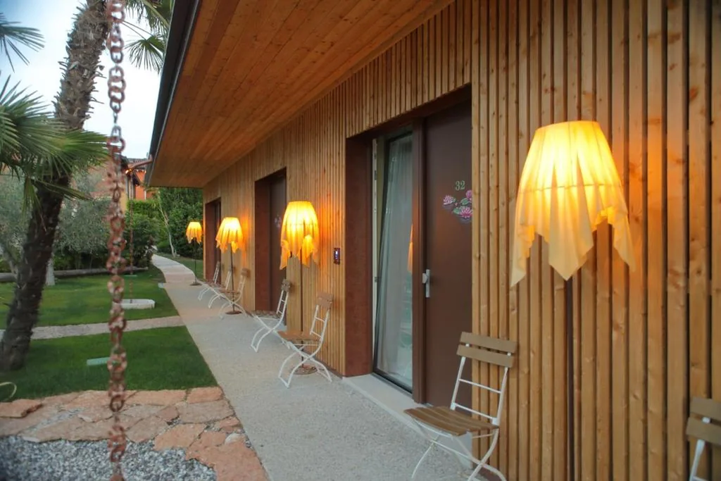 Deluxe Double Room — La Boheme Chambres