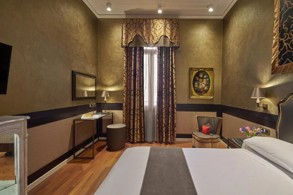 Deluxe Double Room — UNAHOTELS Ala Venezia-Adults 16